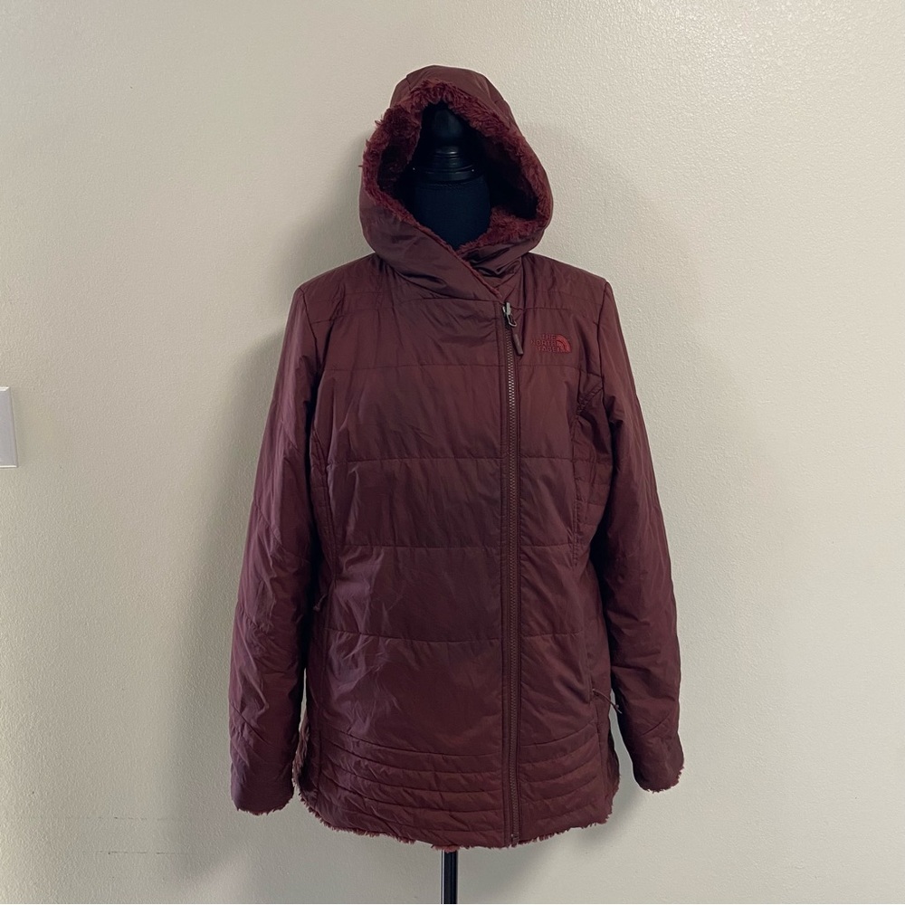 The North Face Parka Women's Size Large maroon Reversible Hooded Jacket